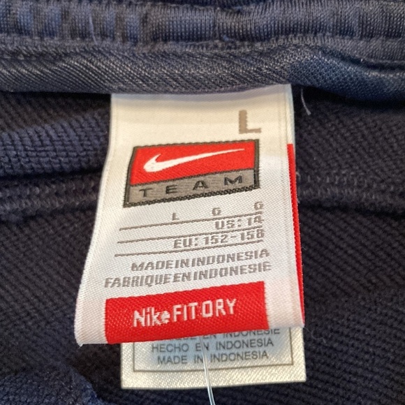 🌸NWT NIKE Loose Leg Crop Pant - size girls Large - Picture 13 of 14